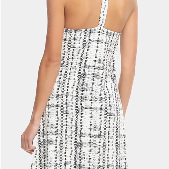 TART Collections Rumi Shift Dress - Picture 10 of 12